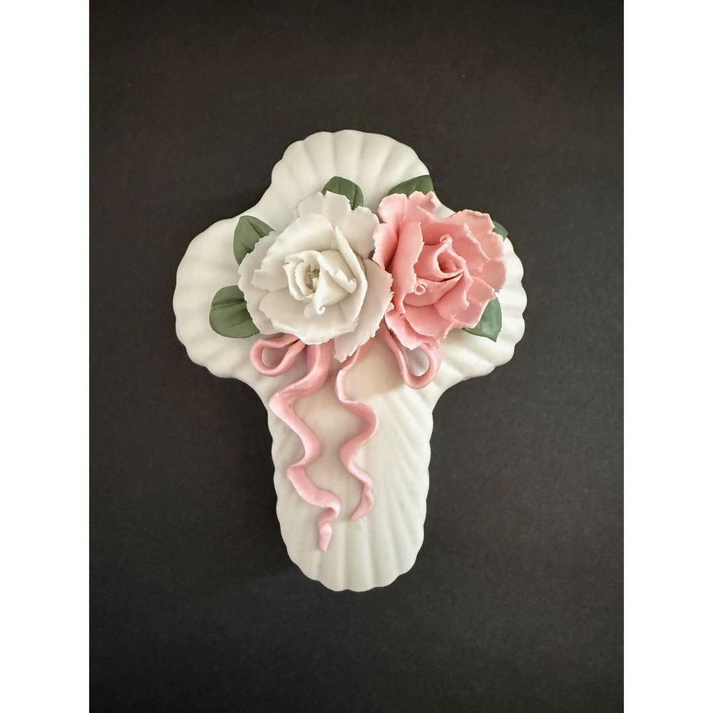 Enesco‎ Porcelain Cross Trinket Box Pink White Roses Floral Ribbon Vintage Decor